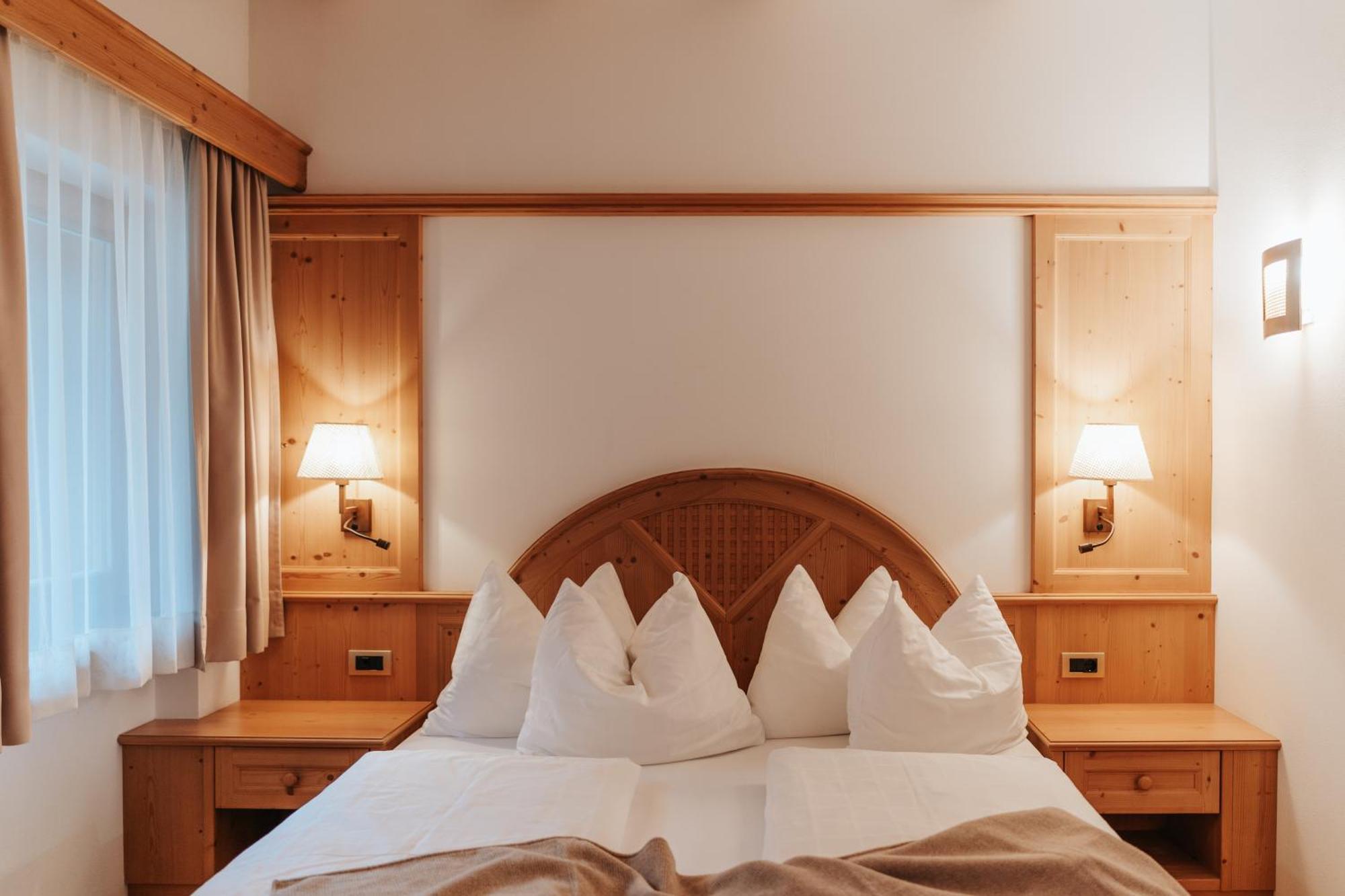 B&B Hotel Mirabel أورتيسايْ الغرفة الصورة